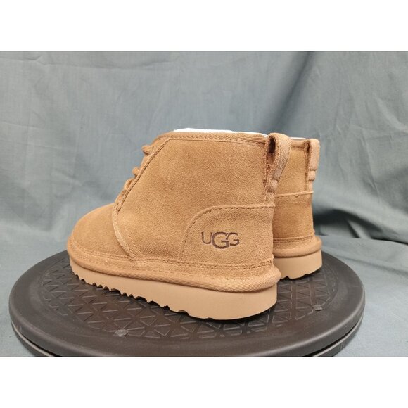UGG Australia Kids Neumel II Boots Suede Lace-Up Chestnut Size 4 NEW IN BOX! - Picture 6 of 13